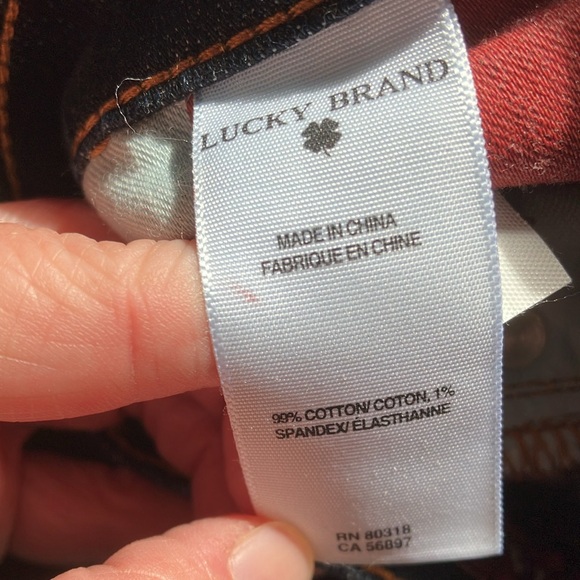 LUCKY BRAND | NWOT Sofia Boot Dark Wash Jeans - Picture 5 of 6